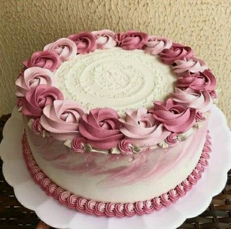 Birthday Cake Funny, Birthday Cake For Women Elegant, Cake Funny, Rosette Cake, Buttercream Cake Decorating, Simple Cake Designs, Cake Decorating Piping, Creative Birthday Cakes, Simple Birthday Cake