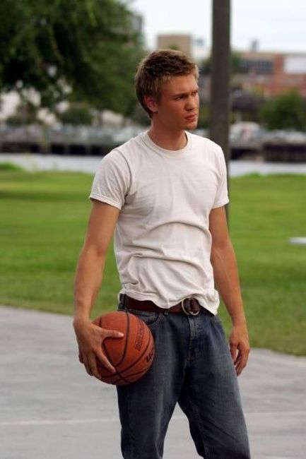 Chad Micheals, Gilmore Guys, Beau Mirchoff, Sean Leonard, Michael Murray, Lucas Scott, Scott Brothers, Aaron Paul, A Cinderella Story