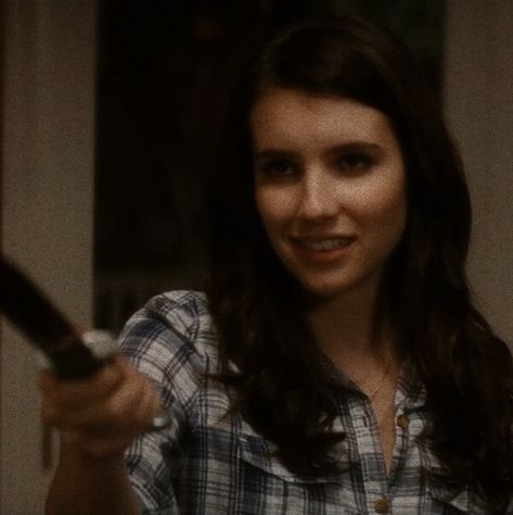 Jill Roberts Ghostface, Emma Roberts Scream 4, Scream Widget, Jill Roberts Scream 4, Scream Icons, Fotos Asthetics, Scream Aesthetic, Scream Series, Scream Characters