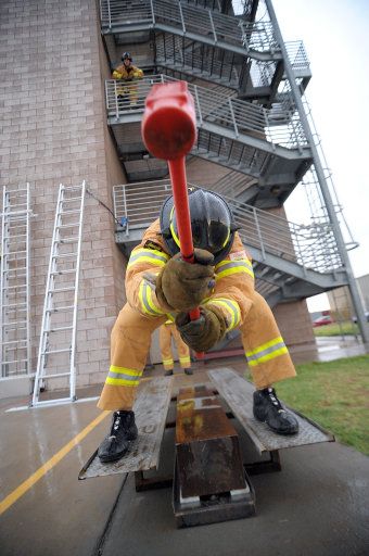 Scott Firefighter Combat Challenge Firefighter Combat Challenge, Firefighter Fitness, Firefighters Daughter, Fire Medic, Firefighter Workout, Firefighter Training, Firefighter Paramedic, Firefighter Gear, Firefighter Pictures