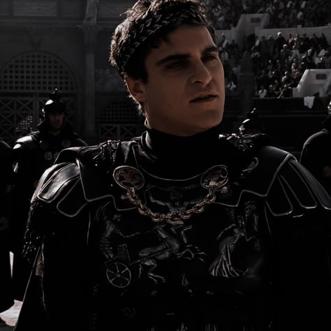 Joaquin Phoenix Commodus, Commodus Gladiator, Ancient Rome Aesthetic, Emperor Commodus, Gladiator Movie, Album Kpop, Joaquin Phoenix, Ancient Rome, Roman Empire