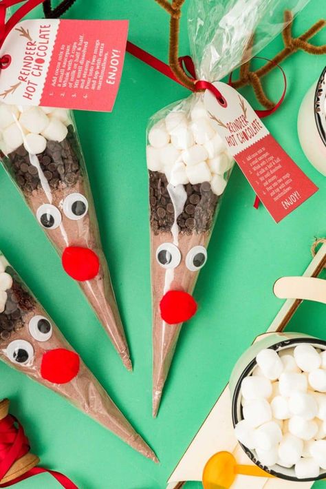 Hot Coco Reindeer Bags, Reindeer Cocoa Cones, Hot Chocolate Reindeer Bags, Rudolph Hot Chocolate Cones, Hot Chocolate Baggies, Hot Chocolate Gifts For Kids, Diy Hot Chocolate Gifts, Sweet Cones Ideas, Reindeer Hot Chocolate Cones