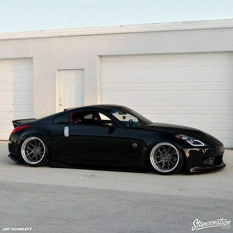 Black 350z, 350z Black, Nissan Z Cars, Nissan Nismo, Stance Cars, Top Luxury Cars, Nissan Z, Dream Cars Jeep, Nissan Cars