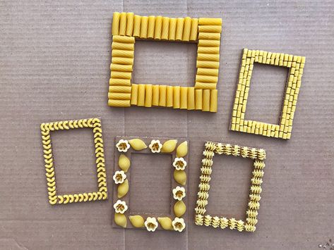 Frame Diy Ideas Crafts, Painted Pasta Crafts, Diy Frame Ideas Paper, Pasta Crafts For Adults, Frame Craft Ideas, Diy Frame Ideas, Painted Pasta, Diy Photo Frame Cardboard, Photo Frame Craft