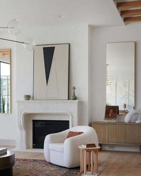 Eliana Rokach on Instagram: “Who else is loving the bouclé trend? Designed by @studioelianarokach styled by @studioelianarokach and @pineandpost image by @tessaneustadt” Art Over Fireplace, Bedroom Lounge Area, Brown Abstract Painting, Minimalist Canvas Art, Minimalist Artist, Gold Artwork, Beige Minimalist, Contemporary Minimalist, Minimalist Painting