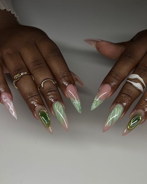 🍵🌿✨ inspo: @cinna.nails #nails #nailart #naildesign #gelx #gelxinspo #gelxnails #cltnails #cltnailtech Nails Black And Green, Mani Pedi, Stiletto Nails, Green Nails, Green Aesthetic, Nails Nails, Nails Nailart, Black Nails, Almond Nails