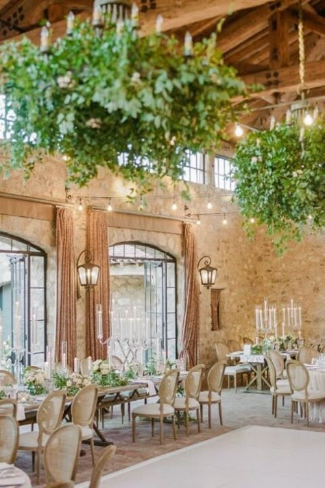 Az Wedding Venues, Venue Architecture, Desert Chic Wedding, Wedding Decor Colors, Wedding Venue Design, Scottsdale Wedding Venues, Wedding Weekend Itinerary, Az Wedding, Modern Wedding Venue