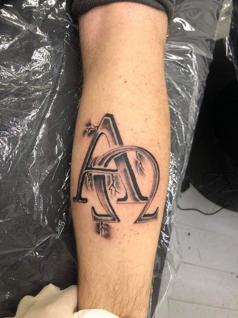 Omega Symbol Tattoo, Alfa Tattoo, Alpha And Omega Tattoo, Omega Tattoo, Scorpio Zodiac Tattoos, Armband Tattoos For Men, Bible Tattoos, 5 Solas, Alpha And Omega