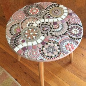 Mosaic Furniture, Mosaic Tables, Mosaic Table Top, Tile Table, Mosaic Garden Art, Mosaic Art Projects, Mosaic Tile Art, Mosaic Stained, Mosaic Artwork