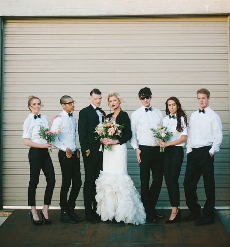 bridesmaids in trousers!, black and white wedding, the modern bride #pants, #bridalparty Bridesmaid Pants, Bridesmaid Suits, Unique Bridesmaid Dresses, Feminine Wedding, Rock Wedding, Dark Wedding, Black White Wedding, Bridesmaid Outfit, Dresses Dresses