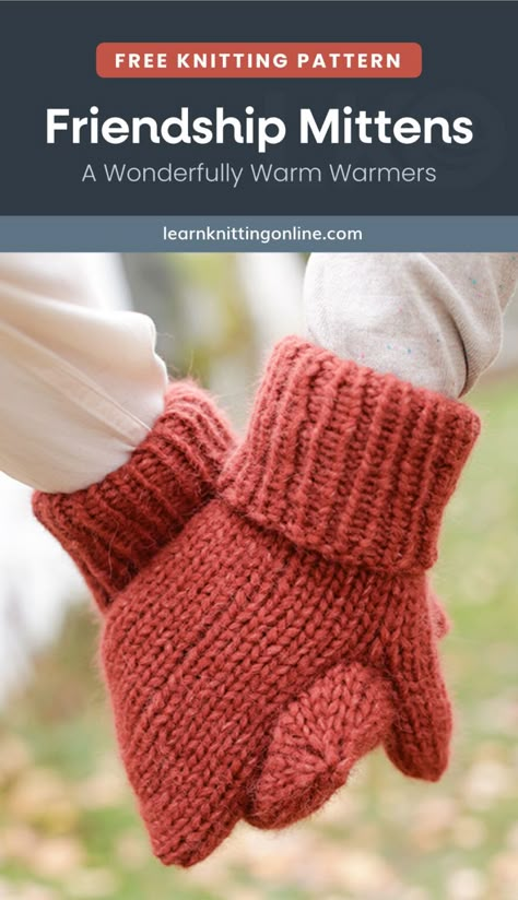 Make a pair of these simply cozy knitted mitts for each one of your friends this winter season. This easy knitting pattern is worked in stockinette stitch with ribbed cuffs and has sizes from S - XL. It's also an ideal knitting project for charity. | More free knitting patterns and tutorials at learnknittingonline.com Winter Knitting Patterns, Free Easy Knitting Patterns, Fall Knitting Patterns, Knitting Space, Gloves Knitting, Knitting Mittens, Knitting Patterns For Beginners, Knitted Mittens Pattern, Winter Knitting