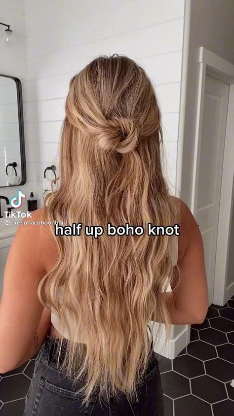 @gatesofstyle@ailelamour 🤍 Simple Hair Down Prom Styles, Cute Easy Dance Hairstyles, Easy Long Hairstyles Down, Easy Hairstyles Bridesmaid, Long Hairstyles Half Up Half Down Simple, Cute And Casual Hairstyles, Cool Simple Hairstyles, Simple Hairstyles For Medium Hair Wedding Guest, Half Back Hairstyles Simple