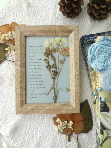 Framed Poem DIY – Home and Garden Poetry Wall Art, Poetry Wall, Framed Poem, Dried Flowers Diy, Pressed Flower Crafts, Digital Writing, Wall Art Diy, Art Poetry, Diy Things