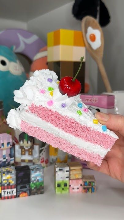 easy diy fake cake 🍰 Tea Party Desserts, Candy Decorations Diy, Felt Food Diy, Cake Lettering, Fake Food Props, Fake Cakes, Diy Desserts, Fair Booth, Jewelry Box Diy