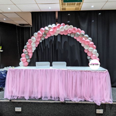 Pink, white & silver small balloon arch Table Balloon Arch Ideas, Balloon Table Arch Decoration, Balloon Arch Behind Table, Table Top Balloon Arch, Balloon Circle Arch With Curtain, Tabletop Balloon Arch, Half Ring Balloon Arch, Small Balloon Arch, Mini Balloon Garland Cake Table