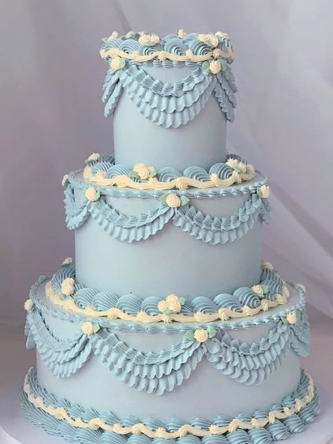 Pastel Blue Cake Aesthetic, Cincoañera Ideas, 15 Cakes, 3 Tier Birthday Cake, Ferrari Cake, Lunchbox Cake, Victorian Cakes, Girly Birthday Cakes, Bolo Vintage