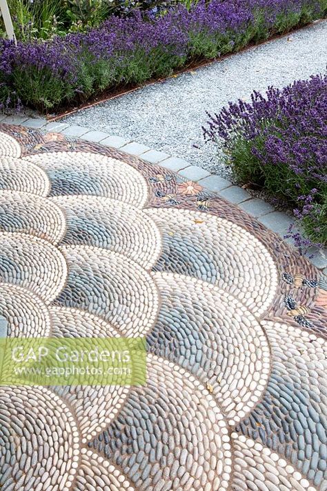 Mosaic patio Patio Mosaic, Courtyard Inspiration, Mosaic Patio, Patio Images, Mosaic Garden Art, Plant Photography, Mosaic Garden, Stone Mosaic, Crafty Ideas