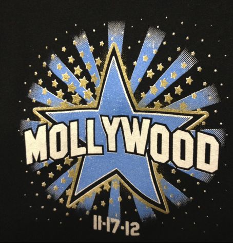 Hollywood Theme Ideas - Bat Mitzvah Logo & Favors from Gotham T-Shirts - mazelmoments.com Hollywood Centerpieces, Movie Bar, Hollywood Prom, Backdrop Inspiration, Red Carpet Entrance, Bat Mitzvah Logo, Logo Amp, Bar Mitzvah Party, Greek Week