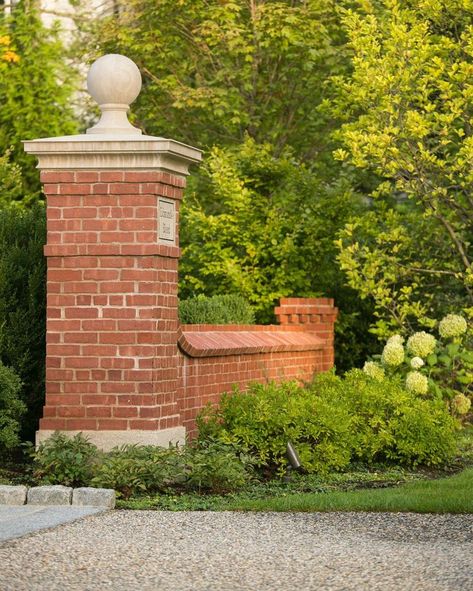 Brick Driveway Pillars With Lights, Brick Columns With Lights, Brick Gate Columns, Driveway Pillars With Lights, Brick Garden Wall With Pillars, Brick Support Column, Stone Mailbox, Fancy Fence, Brick Pillars