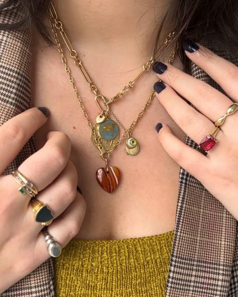 OKAY FINE (@okay______fine) • Instagram photos and videos Wearing Lots Of Jewelry, Jewelry Stack Inspiration, Okay Fine Jewelry, Stacked Necklaces Aesthetic, Outfits With Gold Jewelry, Jewelry Inspo Gold, Pretty Stacks, Jewellery Stacking, Tiny Landscape