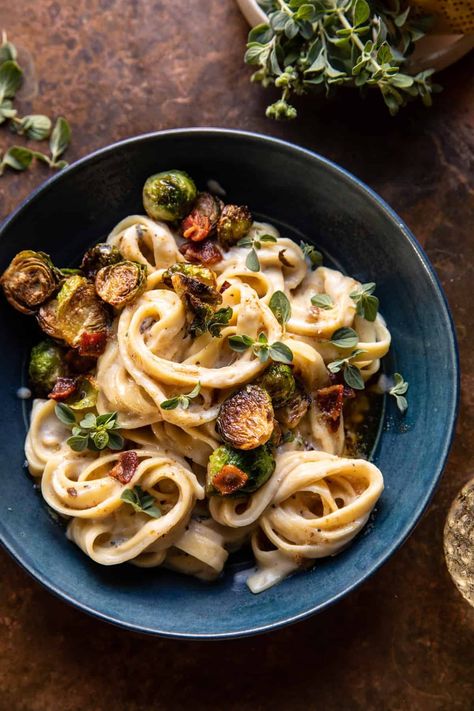 Brown Butter Brussels Sprout and Bacon Fettuccine Alfredo...just one skillet + 30 mins and you'll have delicious pasta full of fall flavors! Brussels Sprouts Pasta, Brussel Sprout Pasta, Autumn Pasta Recipes, Fall Pasta, Sage Butter, Squash Pasta, Slow Cooker Pasta, Fettuccine Pasta, Brussels Sprout