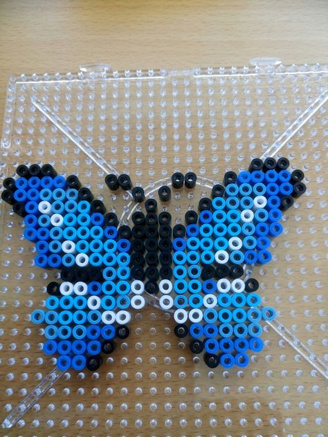 Fjäril. Hama pärlor.   Butterfly. Hama perler beads. Butterfly Melty Beads, Hamma Beads Ideas Butterfly, Peeler Bead Butterfly, Perler Beads Ideas Butterfly, Iron Beads Butterfly, Hama Beads Patterns Butterfly, Perler Butterfly Pattern, Perler Bead Butterfly Patterns, Mini Beads Ideas