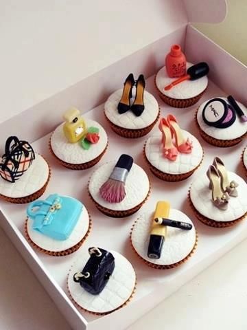 Cute Cupcakes                                                                                                                                                                                 More Makeup Cupcakes, Up Cupcakes, Torte Creative, Fashion Cupcakes, Fashion Cake, Make Up Cake, Torte Cupcake, Cupcakes Decorados, Beautiful Cupcakes