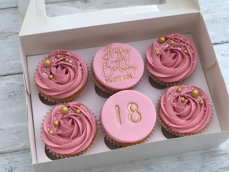 Cupcakes Design For Birthday, 26 Birthday Cupcakes Ideas, 17 Birthday Cupcakes, Happy Birthday Cupcakes Ideas, Cupcake 18th Birthday, 40th Birthday Cupcakes Women, 18th Birthday Cupcakes Ideas, 16th Birthday Cupcakes, Cupcakes Decoration Birthday