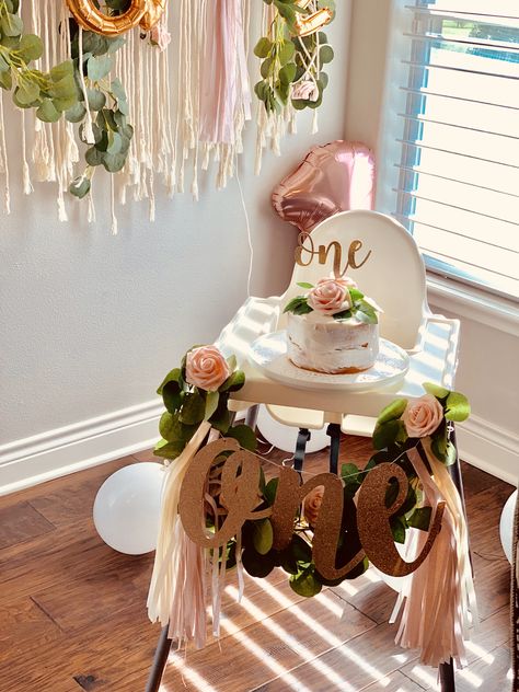 Smash Cake High Chair, Cake Smash High Chair, 1st Birthday High Chair, Semi Naked Cake, 1st Bday Cake, Birthday High Chair, Cake For Her, Cake Table Birthday, Boho Cake