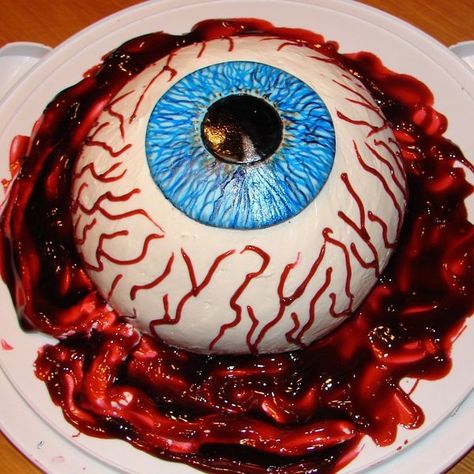 As a lover of all things Halloween, I had to try an eyeball cake. Inspiration came from everyone here who has posted pictures of their versions. Cake is pumpkin spice, cappucino mousse filling and cream cheese icing. Happy Halloween! Haloween Cakes, Scary Halloween Cakes, Horror Cake, Halloween Torte, Scary Cakes, Postres Halloween, Recetas Halloween, Halloween Birthday Cakes, Halloween Sweets