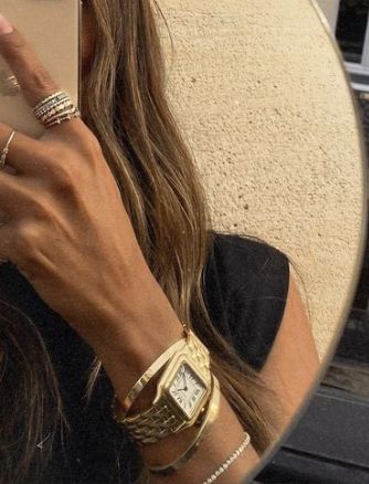 Hailey Bieber Watch, Vintage Gold Jewelry, Messy Closet, Seiko Watch, Spring Mood, Hand Watch, Jewelry Lookbook, Hailey Bieber, Jewelry Gold