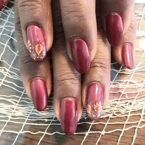 Sparkling Leaf Nailscountryliving Nails Inspiration Autumn, Candy Corn Nails, Fail Nails, Nail Magic, Multicolored Nails, Thanksgiving Nail Art, Pumpkin Nails, Fall Nail Art Designs, Cute Nails For Fall