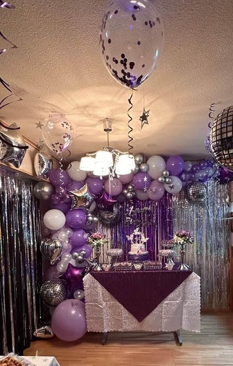 Purple Bday Theme, Purple Disco Birthday Party, 16 Birthday Party Ideas Purple, Simple 15 Birthday Party Ideas, Purple Disco Party, 14th Birthday Party Ideas, Purple Party Decorations, Sweet 16 Party Decorations, 18th Birthday Party Themes