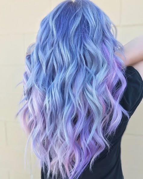 Pastel Blue And Blonde Hair, Hair Color Crazy, Balayage Blonde, Dye Ideas, Hair Color Pastel, Dye Colors, Hair Color Purple, Pretty Hair Color, Peinados Fáciles Para Cabello Corto