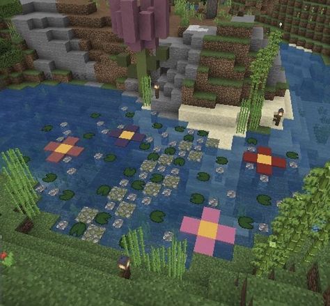 Minecraft Stepping Stones Pond, Fairy Minecraft Builds House, Minecraft Fairy Cottage Ideas, Fairy Aesthetic Minecraft Builds, Stepping Stones Minecraft, Fairy Pond Minecraft, Cute Minecraft Decorations Outside, Minecraft Fairy Aesthetic, Minecraft Sun And Moon Build