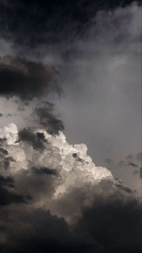 Storm Cloud Wallpaper, Wallpaper Inspiration Home Decor, Bedroom Ideas Wallpaper, Samsung Wallpapers, Inspiration Wallpaper, Space Phone Wallpaper, Iphone Wallpaper Landscape, Wallpaper Inspiration, Modern Ideas