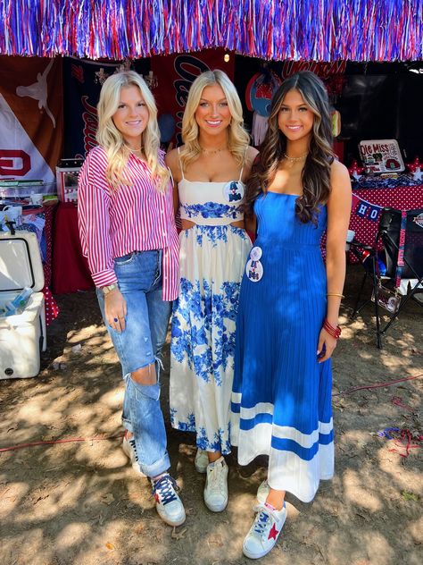 preppy, tailgate, ole miss, sorority, aesthetic, dress inspo Game Day Outfit Ole Miss, Kentucky Game Day Outfit, Ole Miss Gameday Outfit, Ole Miss Game Day Outfit, Ole Miss Gameday, Ole Miss Game Day, College Football Game Outfit, Brunch Attire, Gameday Fits