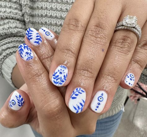 Nail Designs For Italy Trip, Sicilian Nail Art, Delft Nail Art, Vacation Nails Blue And White, Nails For Greek Holiday, Santorini Inspired Nails, Greek Inspired Nail Art, Mediterranean Nails Designs, Mediterranean Nail Ideas