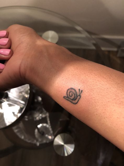 Snail Tattoo Mini Snail Tattoo, Small Snail Tattoo Simple, Cute Snail Tatoos, Snail Tatoos, Tiny Snail Tattoo, Small Snail Tattoo, Snail Tattoo Ideas, Snail Tattoo Simple, Snail Tattoos