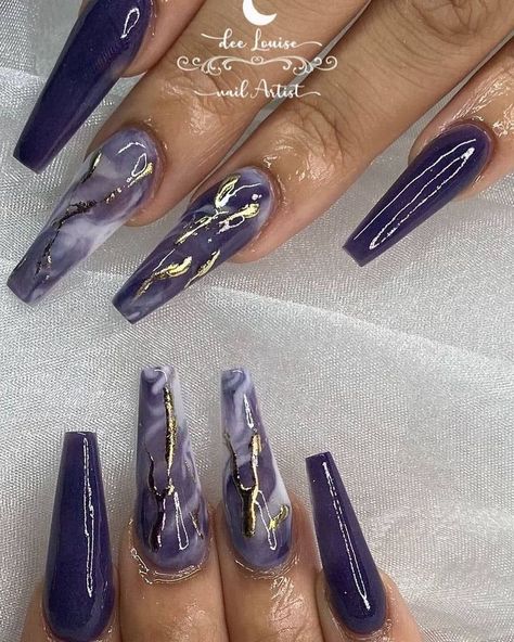 (paid link) The coffin nails black technique refers to the "coffin" influence of the nail. It consists of a rectangular construction on the top of the nail. Marble Nails Aesthetic, Dark Purple Marble Nails, Amethyst Nails Acrylic, Amethyst Nails, Nails Designs Short, Coffin Nails Black, Purple Marble Nails, Matte Purple Nails, Black Marble Nails