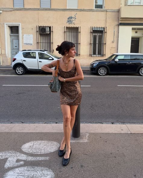 rebeca oksana | summer ain’t over yet 🥖🌞🎀🇫🇷 | Instagram Rebeca Oksana, Street Style, Instagram