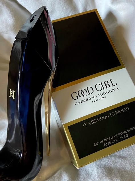 Carolina Herrera Aesthetic, Good Girl Perfume, Caroline Herrera, Carolina Herrera Perfume, Seductive Perfume, Carolina Herrera Good Girl, Very Good Girls, Sweet Perfume, Perfume Organization