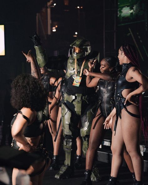 Backup Dancer Aesthetic, Tina Snow, Dancer Aesthetic, Backup Dancer, Y2k Instagram, Megan Thee Stallion, Aesthetic Y2k, Master Chief, Fashion Makeup