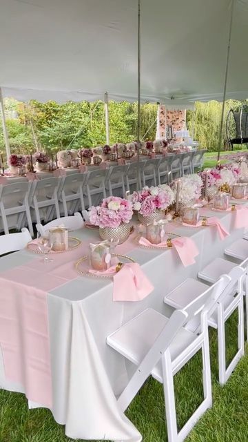 Farah Merhi on Instagram: "Yesterday I hosted my sister’s bridal shower in our backyard. I wanted to set up a romantic vibe to celebrate her with our close friends and family. I loved styling the event for her! Layer by layer, the bridal shower came to life and we had a blast! Here’s how it all came together! A special thank you to @sweettreat_events_ for the props rental and amazing dessert! @llamazingevents did the beautiful wall and balloon arch!" Family Reunion Decorations, Pink Graduation Party, Outdoor Wedding Tables, Farah Merhi, Nikah Decor, Backyard Bridal Showers, 18th Birthday Decorations, Creative Centerpieces, Layer By Layer