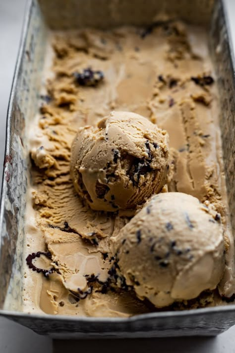 Coffee Ice Cream Recipe, Ice Cream Sauce, Holiday Ice Cream, Ice Cream Recipes Machine, Vietnamese Coffee, Yummy Ice Cream, American Recipes, Coffee Ice, Homemade Ice Cream Recipes