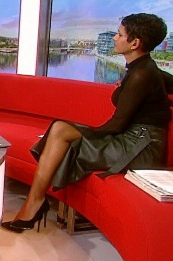 Naga Munchetty, Mistresses Tv Show, Hobble Skirt, Marg Helgenberger Hot, Princess Madeleine, Tv Girls, Dress Trousers, Free Image, Dress With Boots