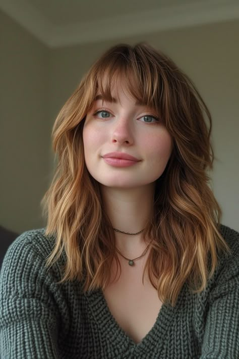 Shaggy Pixie Bob, Shaggy Pixie, Pixie Bob Hairstyles, Haircut Tip, Bob Hair Color, Honey Brown Hair, Trendy Hair Color, Curly Hair With Bangs, Pixie Bob