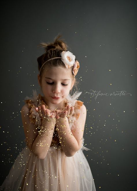 {amelia & lilian glitter session} — Stefanie Arnette Photography Glitter Photography Ideas, Mommy And Me Glitter Photo Shoot, Outdoor Glitter Photoshoot, Glitter Shoot Photography, Glitter Mini Session, Glitter Session Photography, Glitter Photoshoot, Glitter Photo Shoots, Studio Mini Sessions