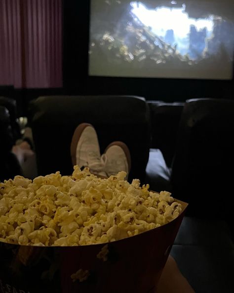 in active pursuit of childlike wonder Popcorn Aesthetic, Movie Night Aesthetic, Popcorn Movie Night, Aesthetic Cinema, Movie Theater Aesthetic, Cinema Popcorn, Cinema Date, Popcorn Movie, Movie Theater Popcorn