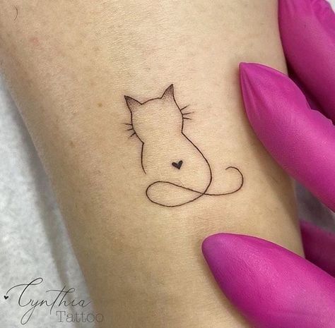 Tattoos For Women Cat, Tattoo Ideas Cat, Minimalist Cat Tattoo, Cat Tattoo Simple, Cats Tattoo, Cute Cat Tattoo, Tasteful Tattoos, Cat Tattoo Designs, Cat Tattoos